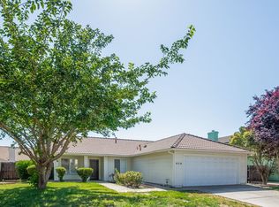 828 Inder Ln, Yuba City, CA