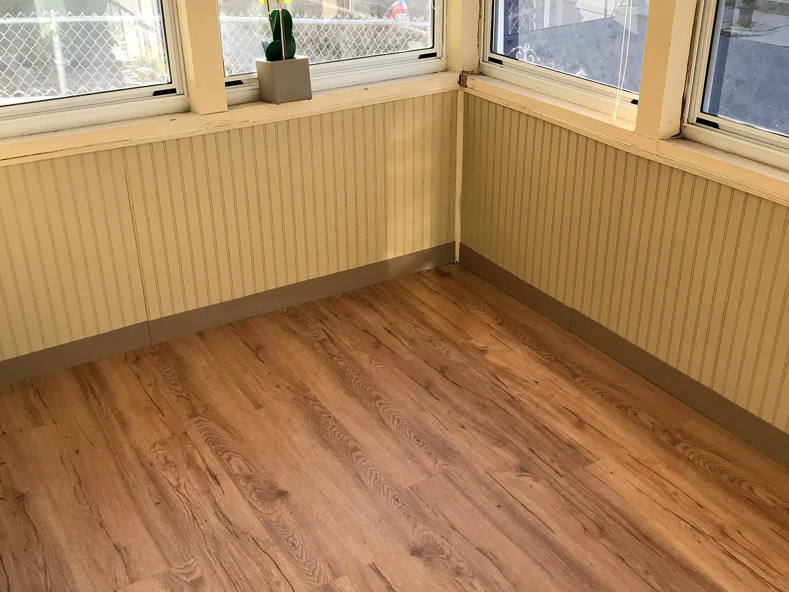 3 bed, 1100 sqft, $4,290 — Photo 4