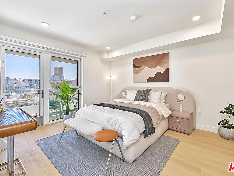 510 S Oxford Ave #310 — Photo 32