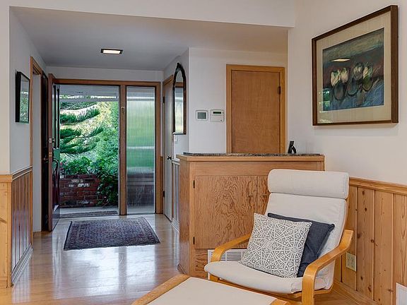 4th image of 355 Sequoia Dr
