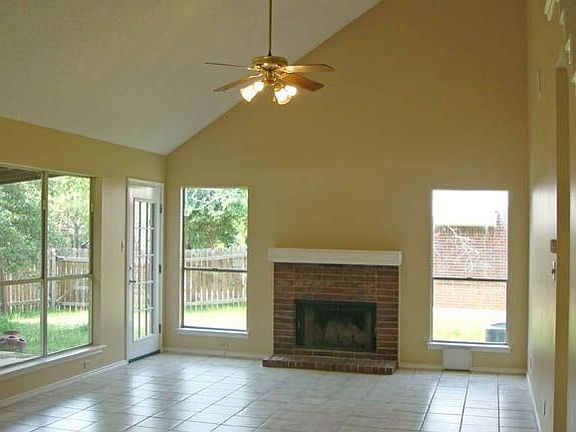 2nd image of 12118 Netherwood Ln