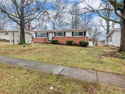 2330 Oriole Dr, Florissant, MO, 63033
