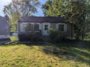 1900 Raft Dr, Saint Louis, MO 63133