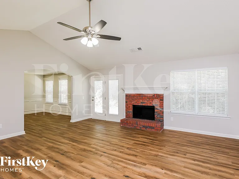 2539 Marixa Dr — Photo 4