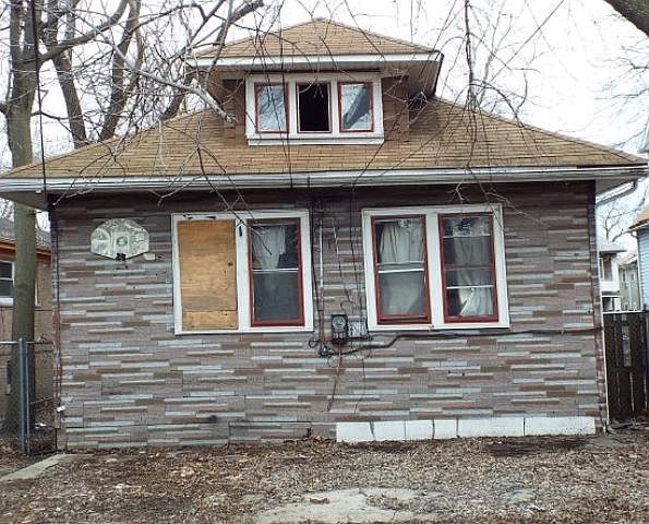 2nd image of 12211 S Normal Ave