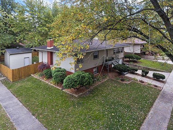 3rd image of 15349 Betty Ann Ln
