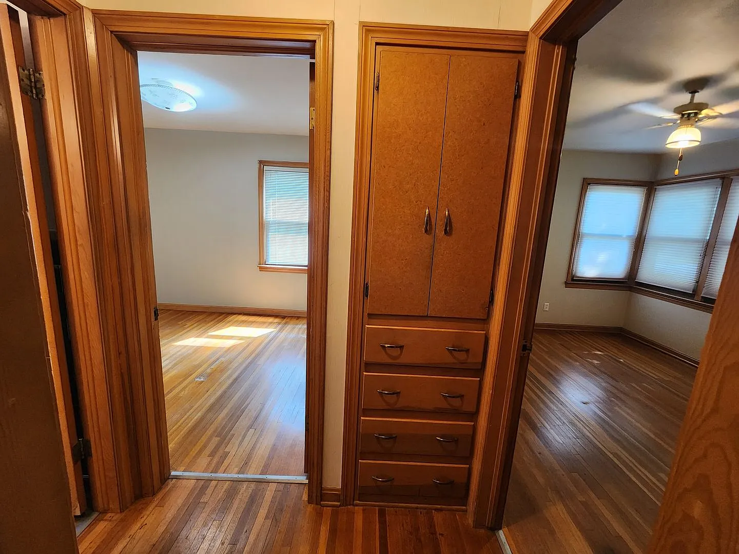 1720 S Woodlawn - 2 Bedroom, 1 Bathroom Home with 1 Car Garage - $995 — Photo 3