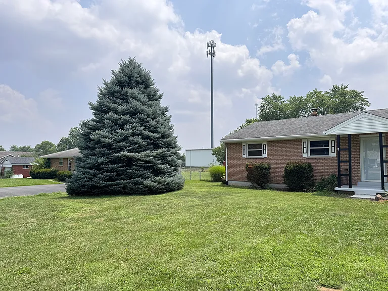 7361 Fields Ertel Rd — Photo 37