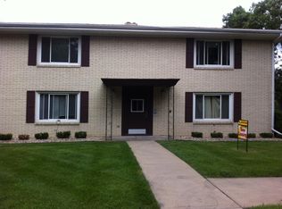 402 Rushmore Ln, Madison, WI 53711