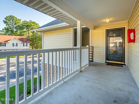 4th image of 2800 Mulberry Lane #E