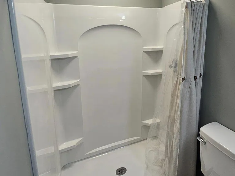 645 Roberts Ave — Photo 16