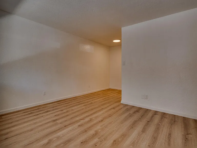 3640 Pioneer Trl #D — Photo 5