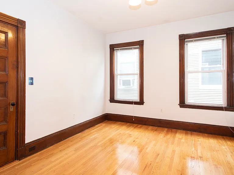 17 Bellflower St #3 — Photo 6