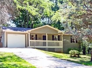 1447 Fairview Trl NW, Lawrenceville, GA 30043