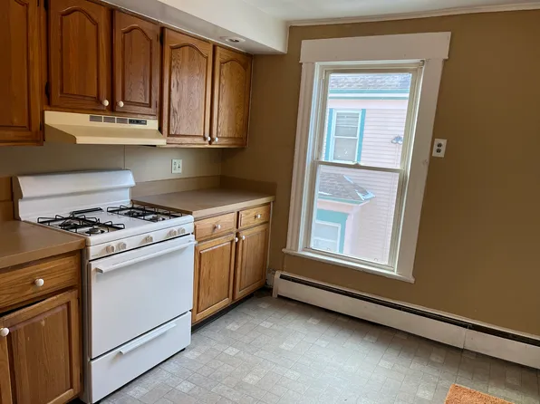 122 Meredith Ave APT 2, Nedrow, NY 13120