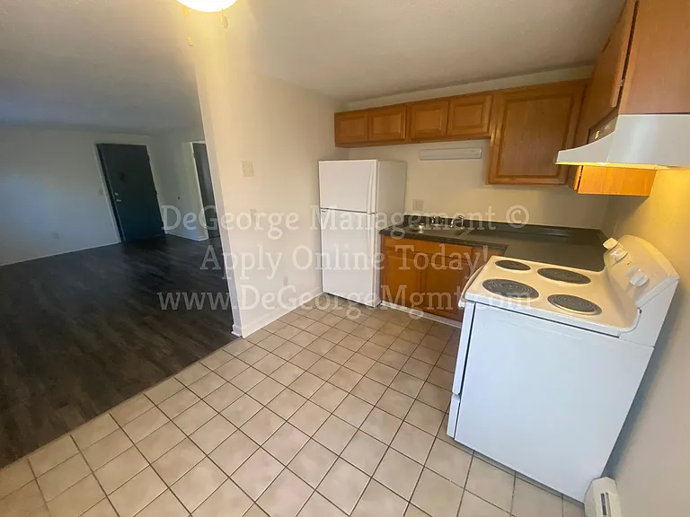 Walworth Garden Apartments — Photo 21