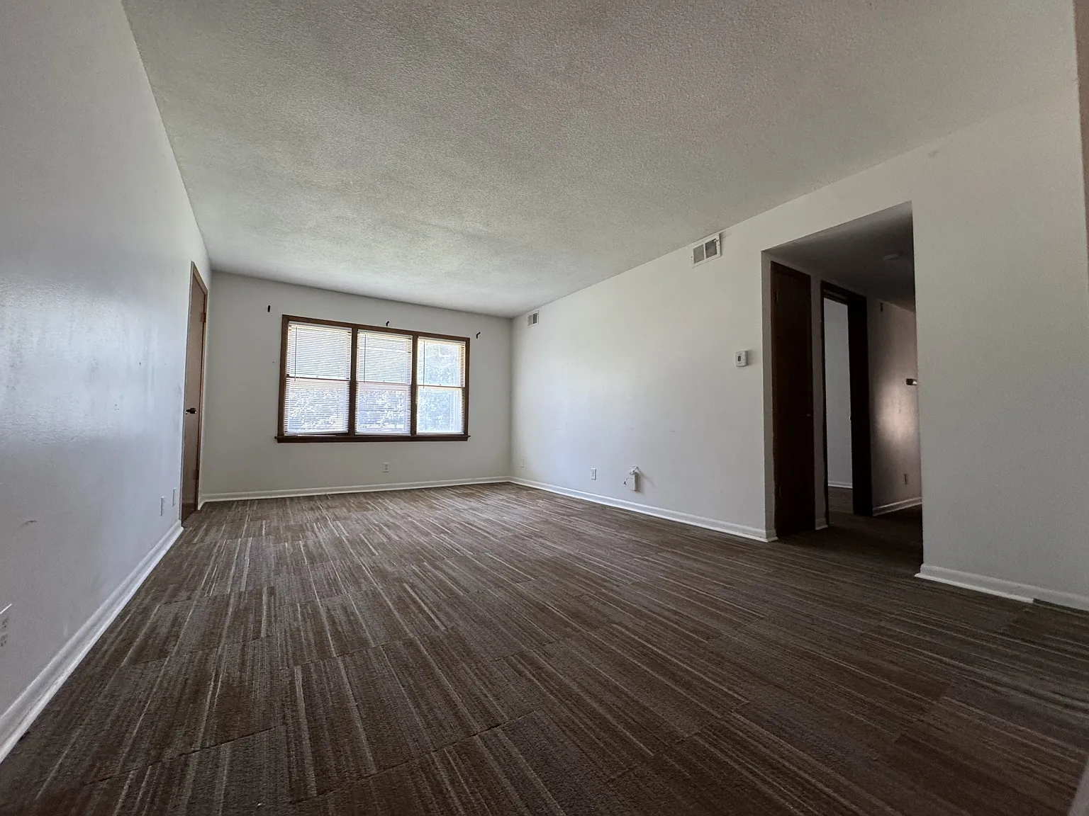 1033 5th Street — Photo 1