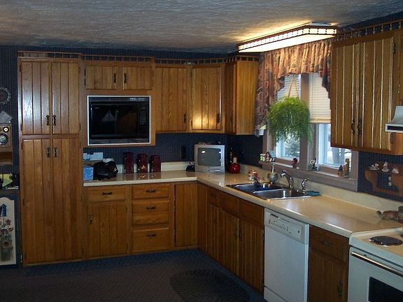 Custom oak kitchen