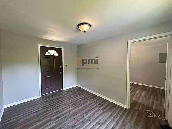 3rd image of 5542 Mulberry Ave #3