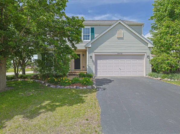20456 Spruce Ln, Crest Hill, IL 60403