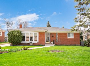 502 W 3rd St, Elmhurst, IL 60126