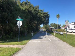 351 Albert St, Dunedin, FL 34698