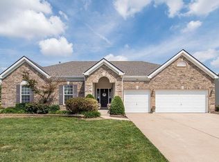 320 McIntyre Ct, Wentzville, MO 63385