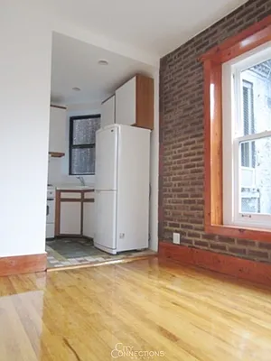 Rented by City Connections Realty | media 3