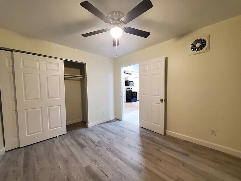 607 E Dorothy Ln — Photo 8