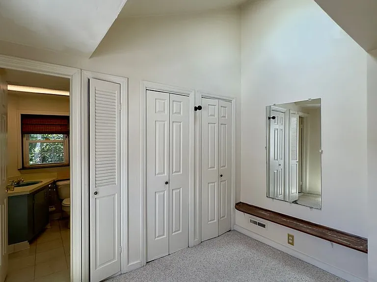 331 S Ann St — Photo 26