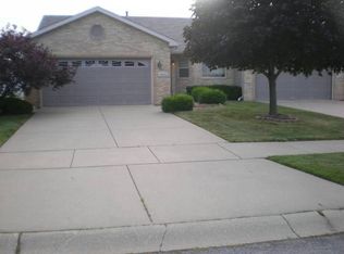 1422 Rokosz Ln, Dyer, IN 46311