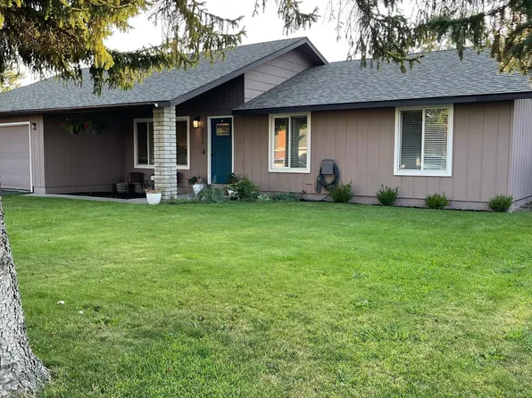 4112 Meadows Dr, Klamath Falls, OR 97603