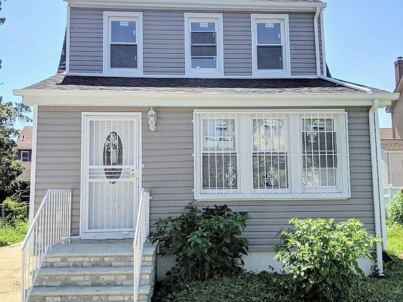 3rd image of 118-200 Street
