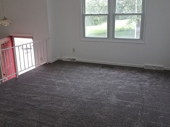 4th image of 3334 Gertrude St