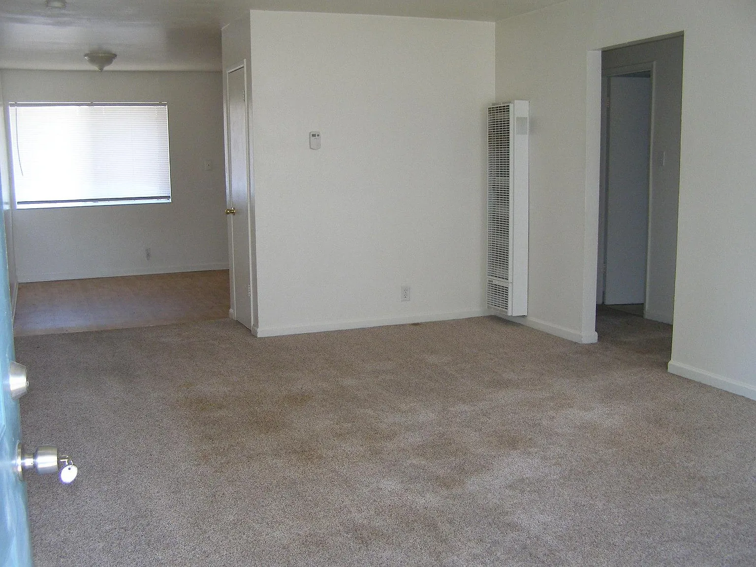 2 bed, 800 sqft, $1,695 — Photo 4