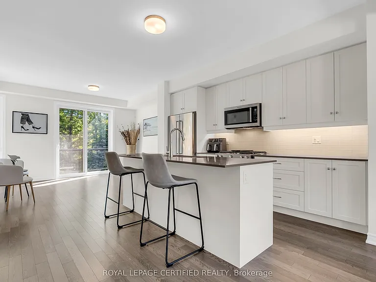 45 Folcroft St — Photo 14