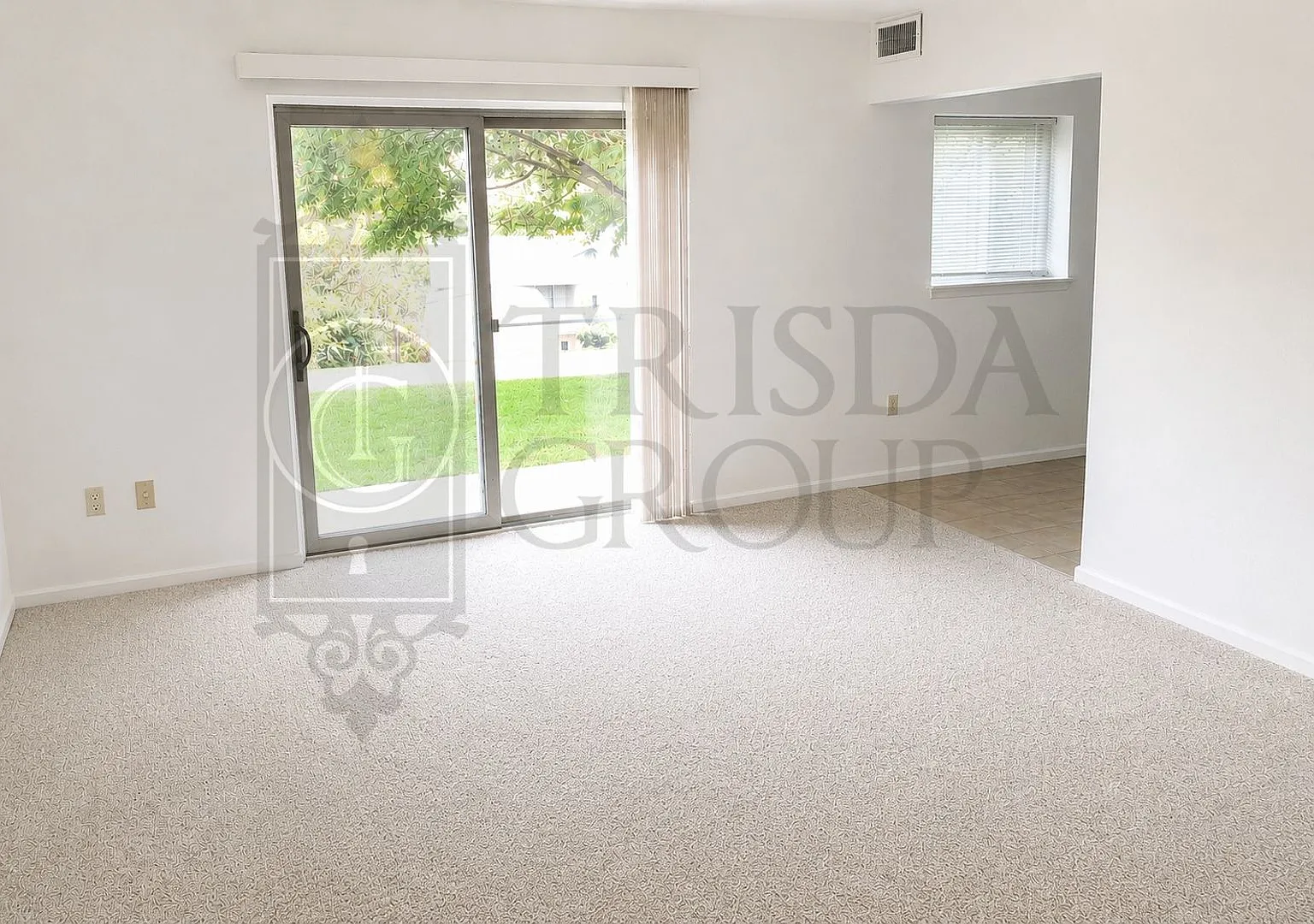 Avail Sept 30th: 2BR Apt in North Hills School District AC, Parking, Pets OK! — Photo 3