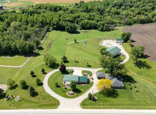 2736 270th St, Fredericksburg, IA 50630