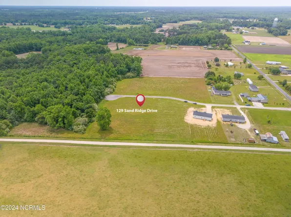 129 Sand Ridge Drive, Beulaville, NC 28518