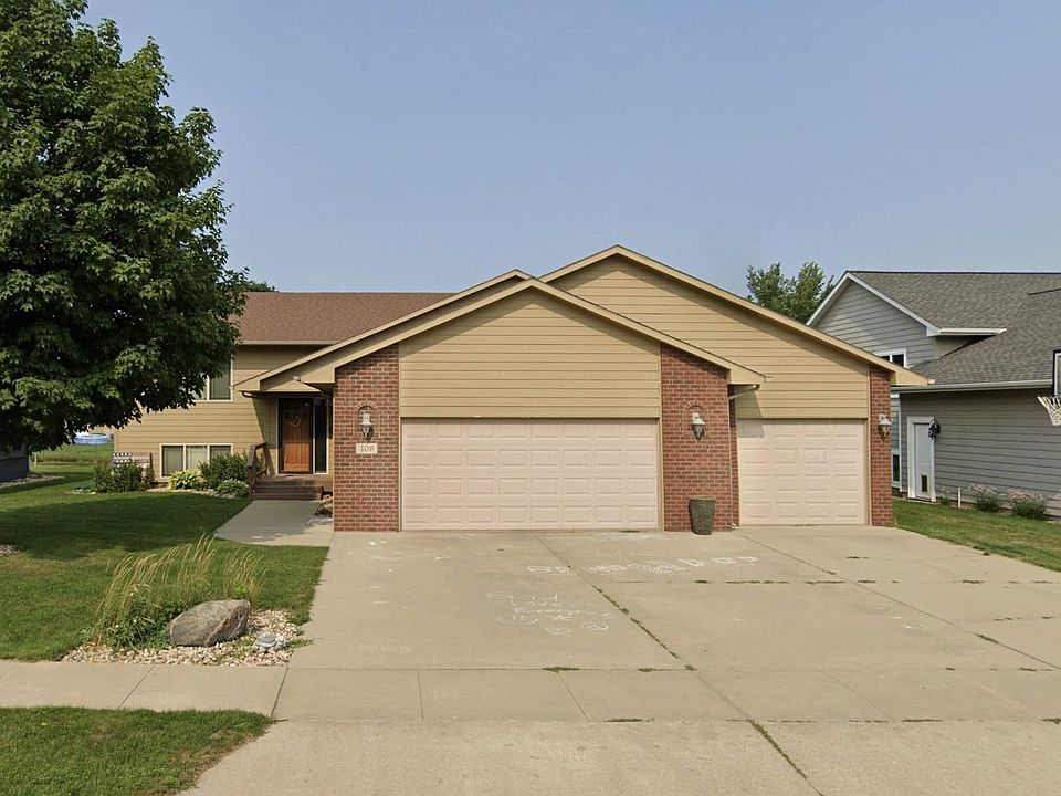 1st image of 409 Patrick Ave