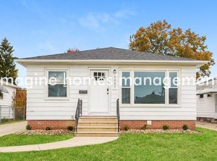 3007 Center Dr, Parma, OH 44134