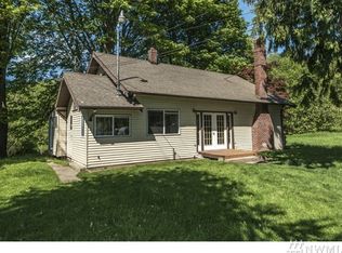 17398 Blodgett Rd, Mount Vernon, WA 98274