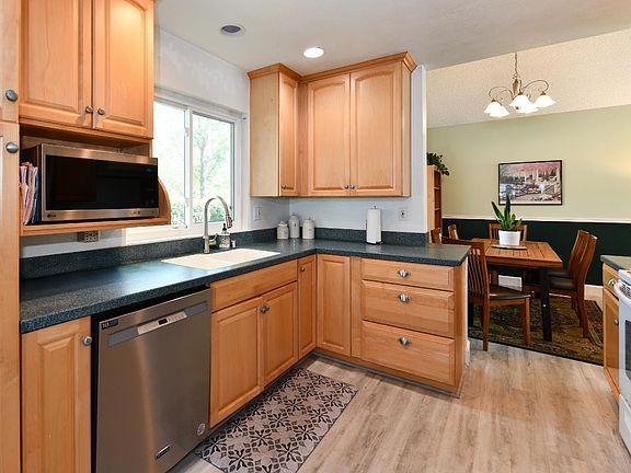 5th image of 1106 Noyo Place