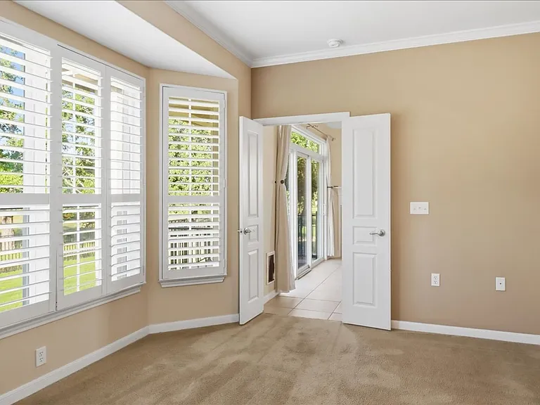 518 Deer Meadow Cir — Photo 17