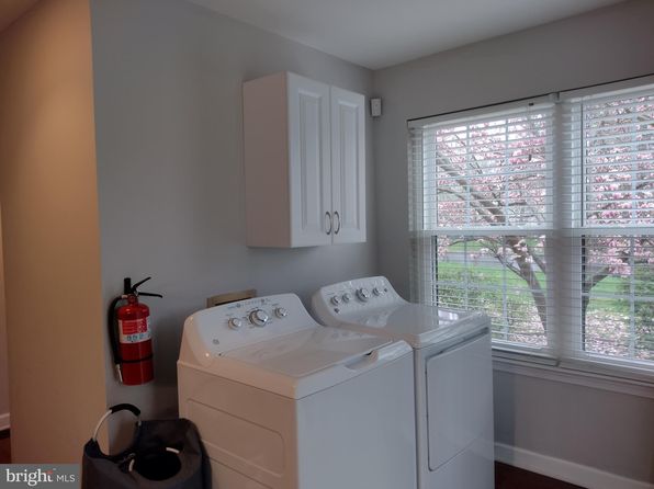 1201 Arlington Dr, Toms River, NJ 08755