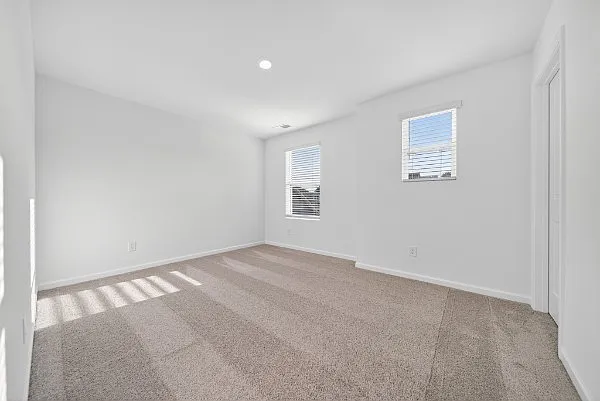 124 Limbury Ct — Photo 29