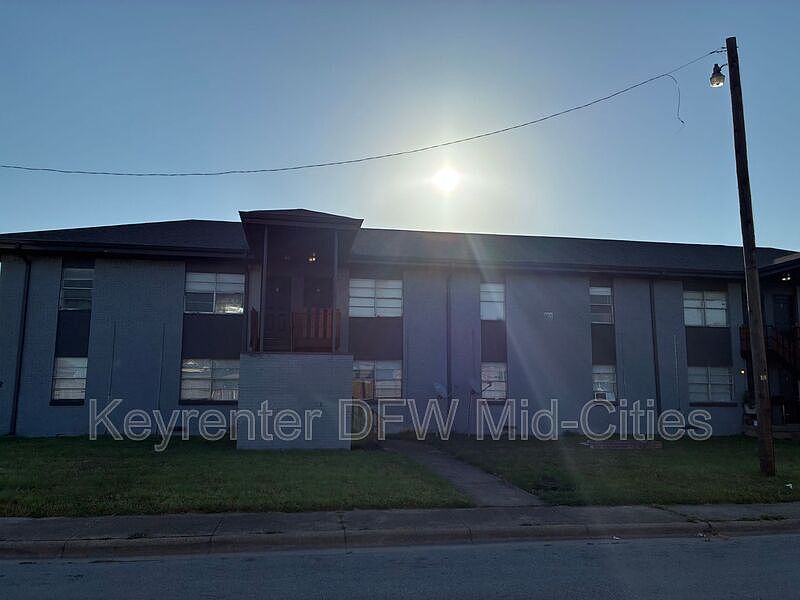 1st image of 110 Franklin St #22