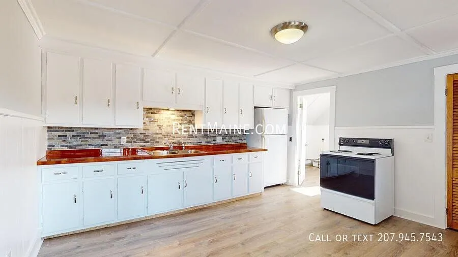 1 bed, 968 sqft, $1,400 — Photo 3