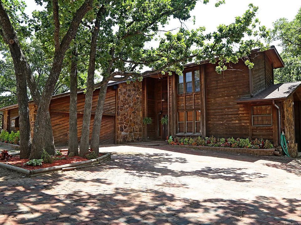1st image of 504 S Lakeridge Dr