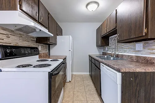 Shadowood Apartments Photo 1
